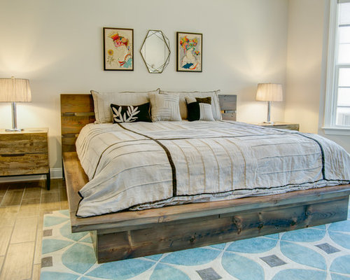 Rustikale Schlafzimmer mit Kaminsims aus Metall Ideen, Design & Bilder