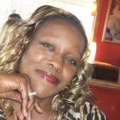 Nicole Strothers foto