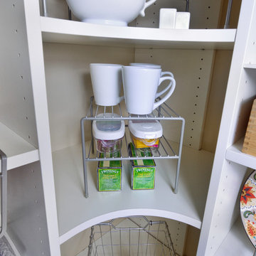 Organized Pantry Shelving