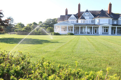 Inspiration for an exterior home remodel in New York