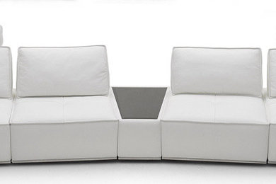 1323 Italian Leather Sectional Sofas