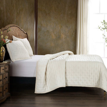 Stella Faux Silk Velvet Quilt