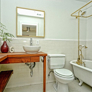 Appetite House - Guest Bathroom