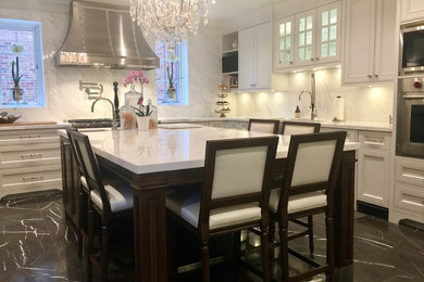 Example of a kitchen design in Toronto