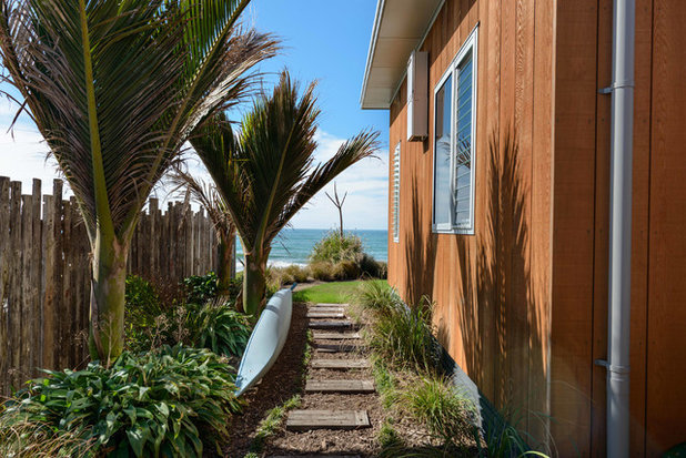 Beach Style Landscape by Will Tatton Architecture