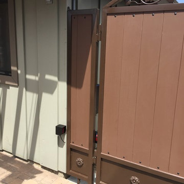 Automated Entrance Gate in Solana Beach