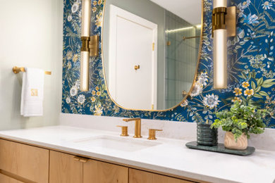 Example of a 1950s bathroom design in Dallas