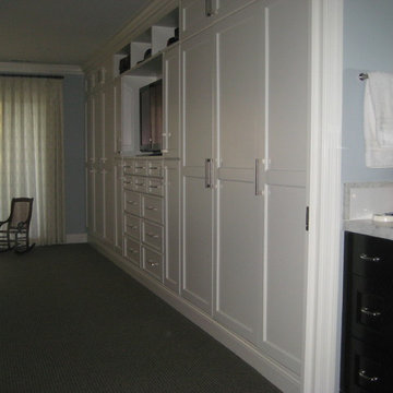 Wall to wall wardrobe and dresser