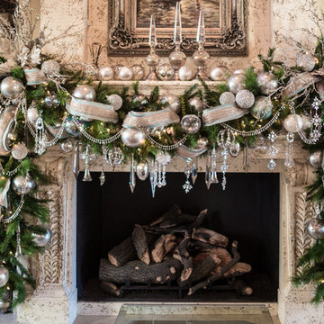 Custom Holiday Design and Installation