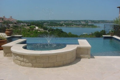 Elegant pool photo in Austin