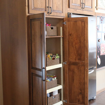 Geneseo, IL-Rustic but Refined