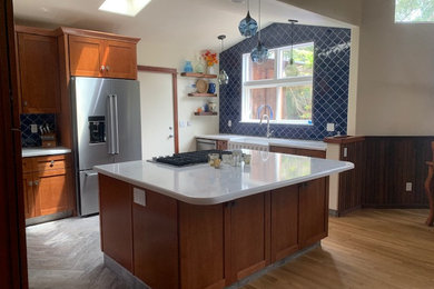 Kitchen photo in San Francisco
