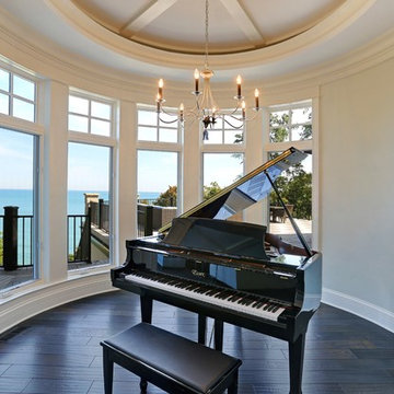 Lakefront Manor