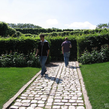 Stone Pavers – Antique, Reclaimed Limestone ‘Cobble Stone’ pavers