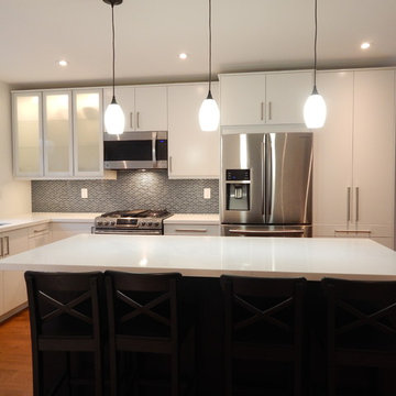 Open-Concept IKEA Kitchen and TV Built-In - Veddinge