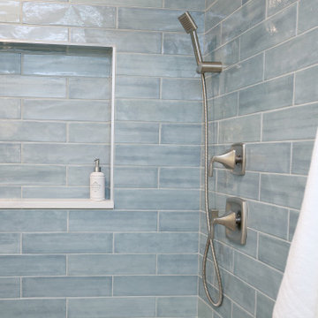 Green ceramic wall tile