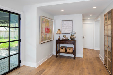 Entryway photo in Austin