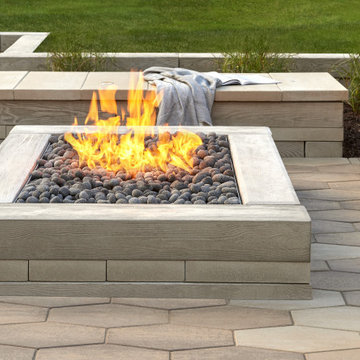 Modern Backyard Patio Design