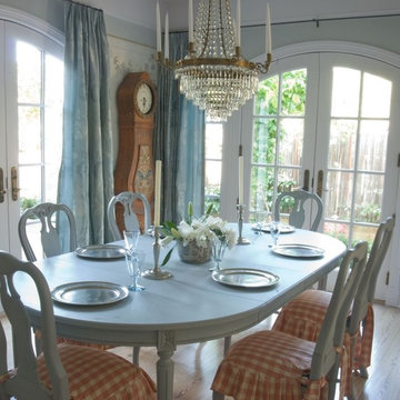 A Country Swedish Home in Palo Alto