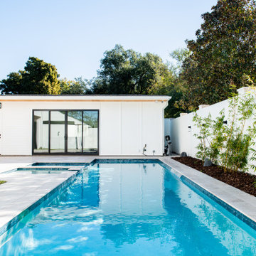 Side Courtyard Cabana