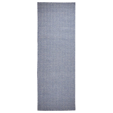 Twist 2'6" x 8' Chevron Blue Off White Hand Woven Area Rug