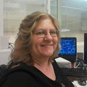 Trish Towry Larsons foto