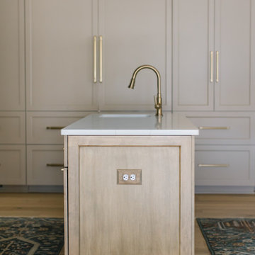 Designed for Gathering: A Warm Transitional Kitchen in Ashburn