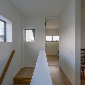 小牧の家－シンプルモダンな「３階建の住宅」－リノベーション