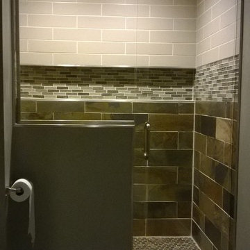 Pivot Hinge glass shower with header
