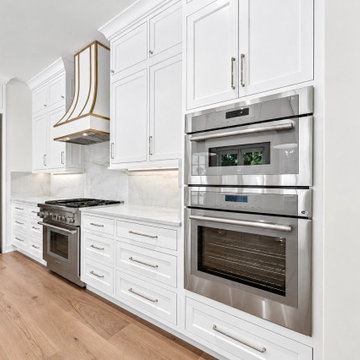 Coordinated Oven Surround & Kitchen Storage | Glen Kernan