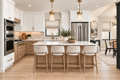 Kitchen - kitchen idea in Dallas