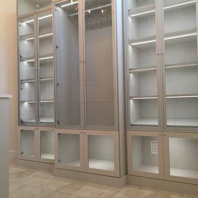Home design - large modern home design idea in Orlando