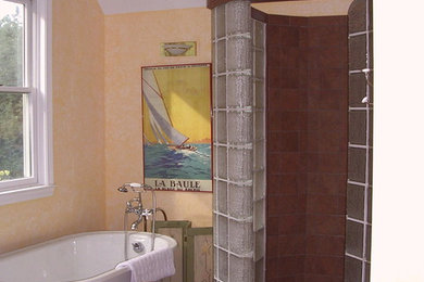 Idée de décoration pour une salle de bain bohème.