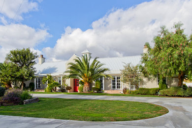 Exterior home idea in San Diego
