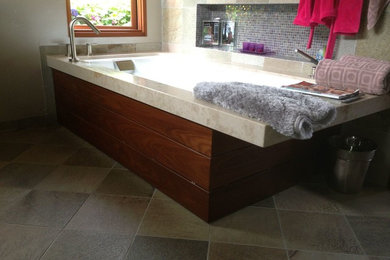 Example of a country bathroom design in Santa Barbara