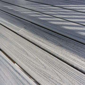 Cedar Creek Deck (Trex, Fortress Railing, PlyGem PVC Trim)