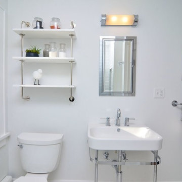 Whitefish Bay Hall Full Bathroom