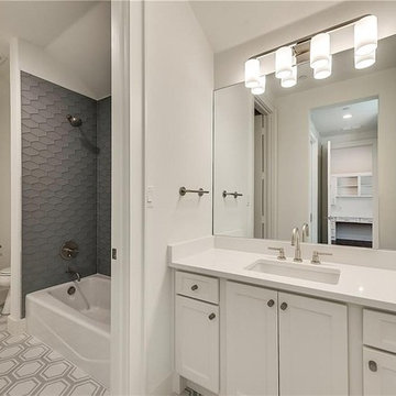 El Segundo, CA: Bathroom Remodeling Service