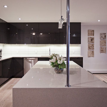 Harding Penthouse Condo