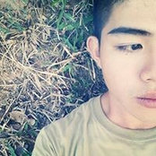 Lee Tong's photo