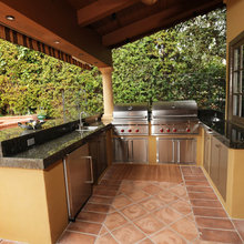 Kitchen: Indoor / Outdoor