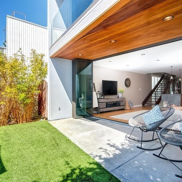 Pacific Beach, San Diego Premier Ultra Slim Folding Doors