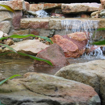 Cooroy Residence - Water feature incl. waterfall