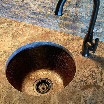 16" Round Hammered Copper Prep Sink w/ 3.5" Drain Opening (BR16DB3)