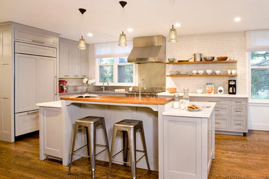 Inspiration for a timeless kitchen remodel in Boston