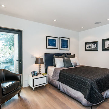 Contemporary Family Home With Guest House