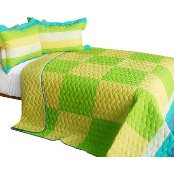 Enjoying Free 3PC Vermicelli-Quilted Patchwork Quilt Set (Full/Queen Size)