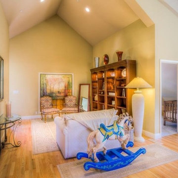 Barn Loft Living in Winters, California