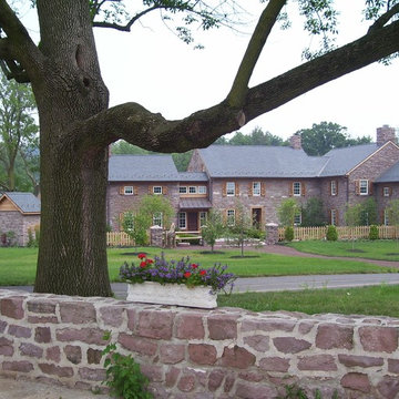 Before and After - Farmhouse Courtyard