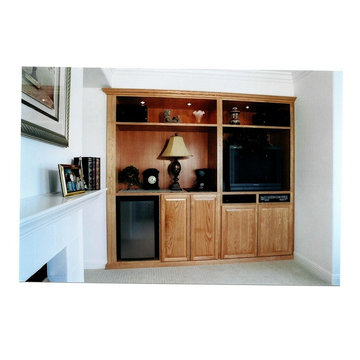 Entertainment Centers & Built-in Niches
